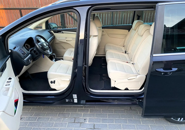 Seat Alhambra cena 62000 przebieg: 330000, rok produkcji 2011 z Świebodzin małe 121